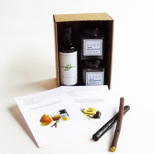 The liquorice cooking box contains everything for cooking & baking with liquorice: liquorice syrup, powder and sprinkles, liqu