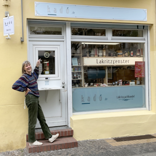 Lakritz zur Abholung am Fenster